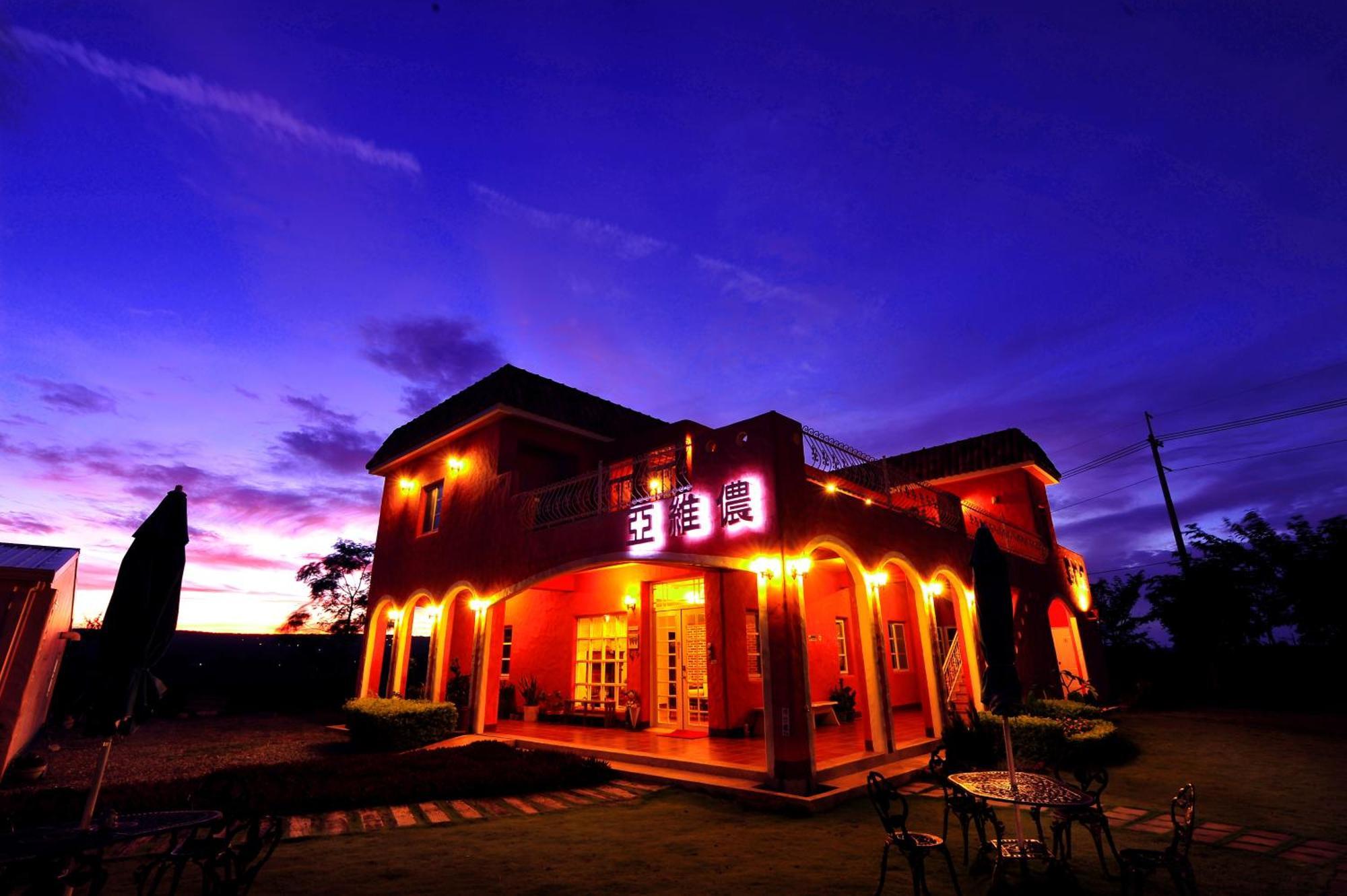 Bed and Breakfast Kenting Avignon Heng-ch'un Exterior foto