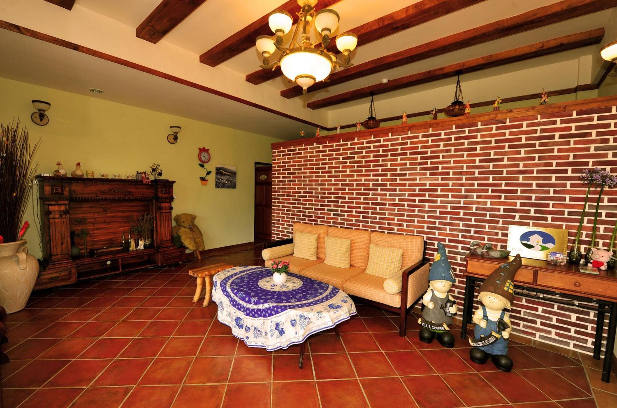 Bed and Breakfast Kenting Avignon Heng-ch'un Exterior foto