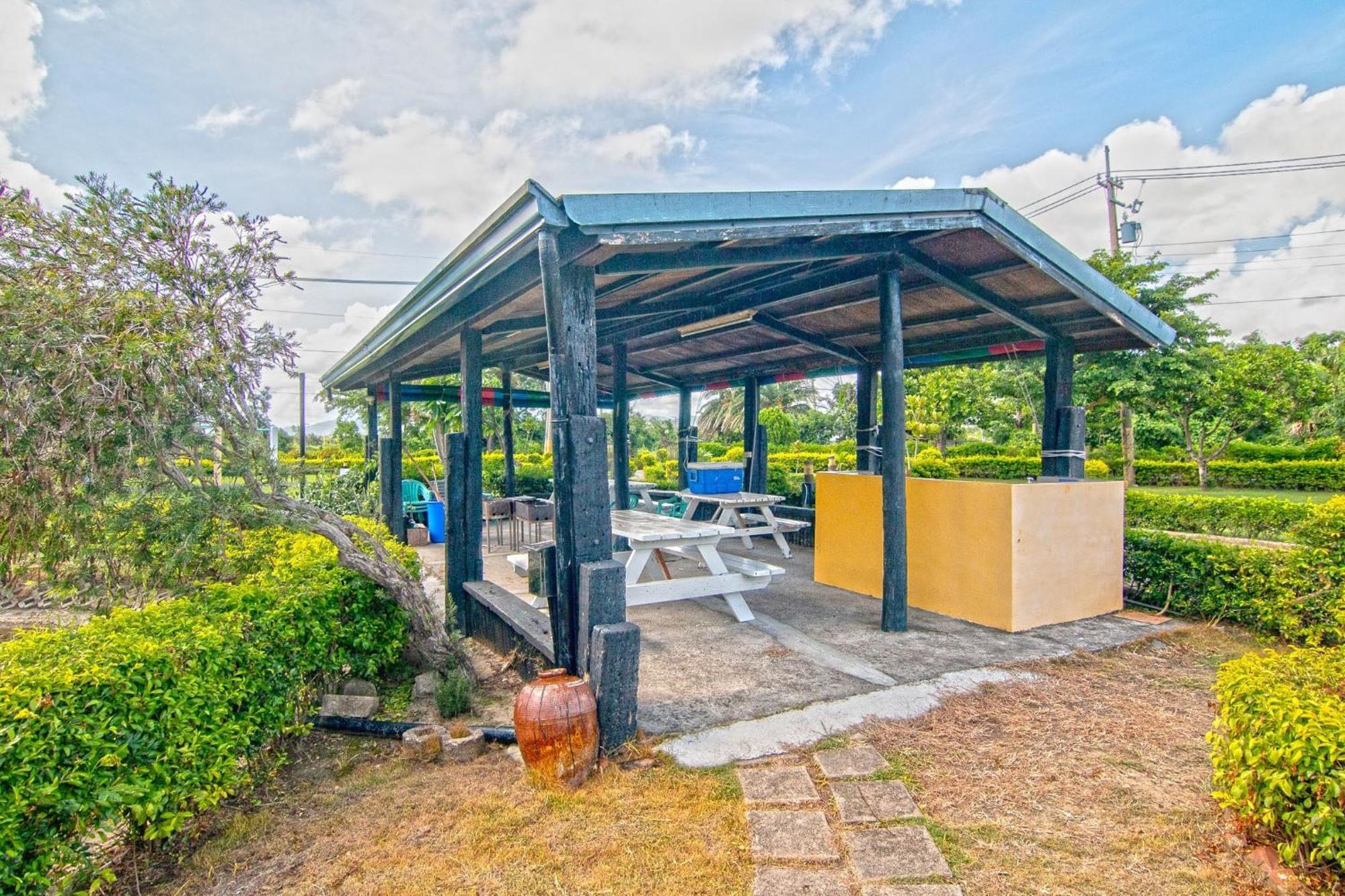 Bed and Breakfast Kenting Avignon Heng-ch'un Exterior foto