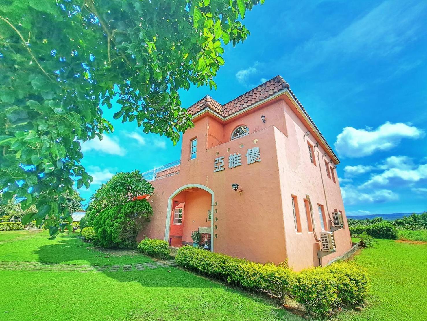 Bed and Breakfast Kenting Avignon Heng-ch'un Exterior foto