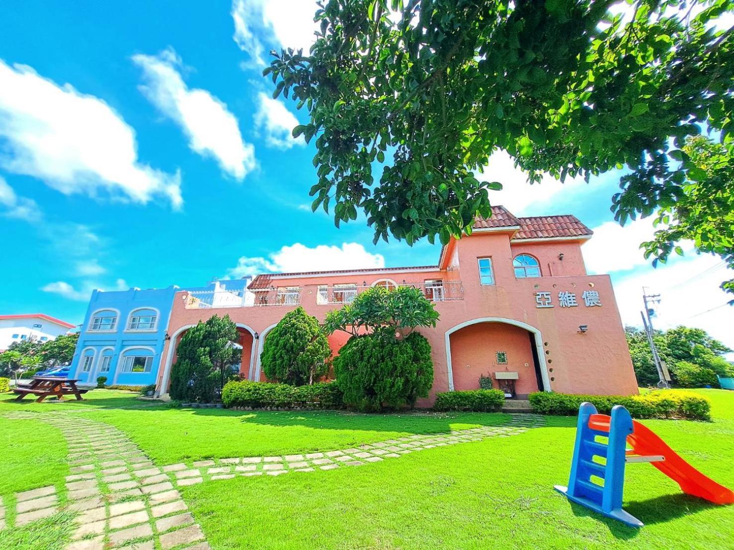Bed and Breakfast Kenting Avignon Heng-ch'un Exterior foto