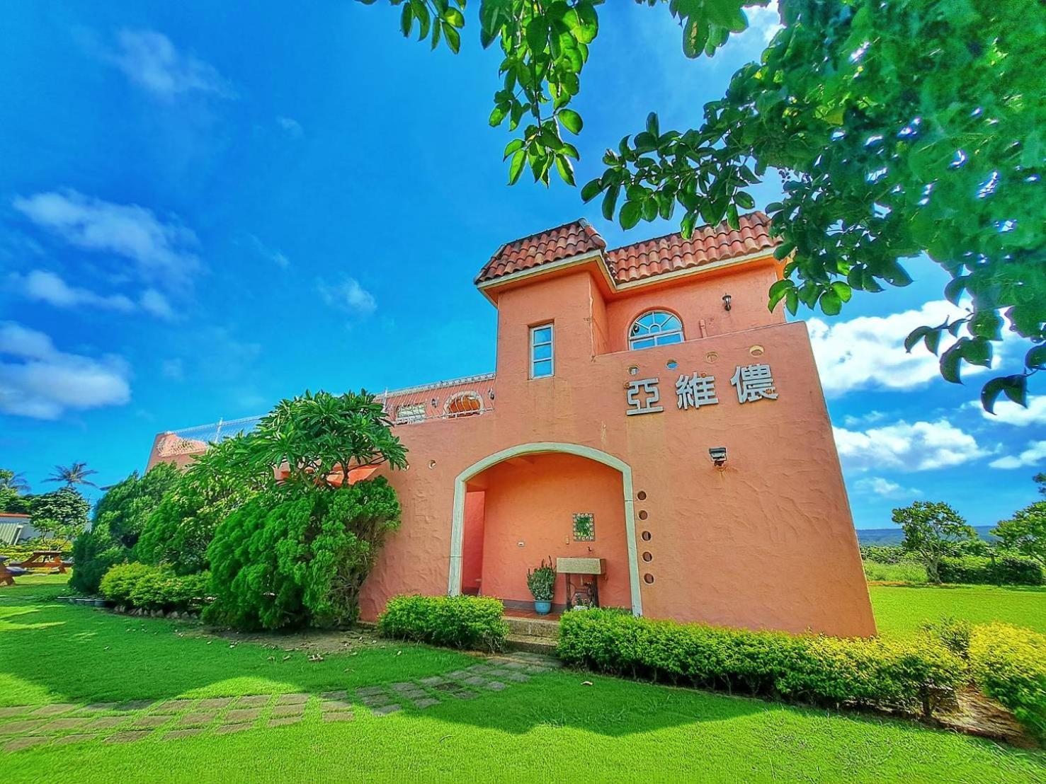 Bed and Breakfast Kenting Avignon Heng-ch'un Exterior foto