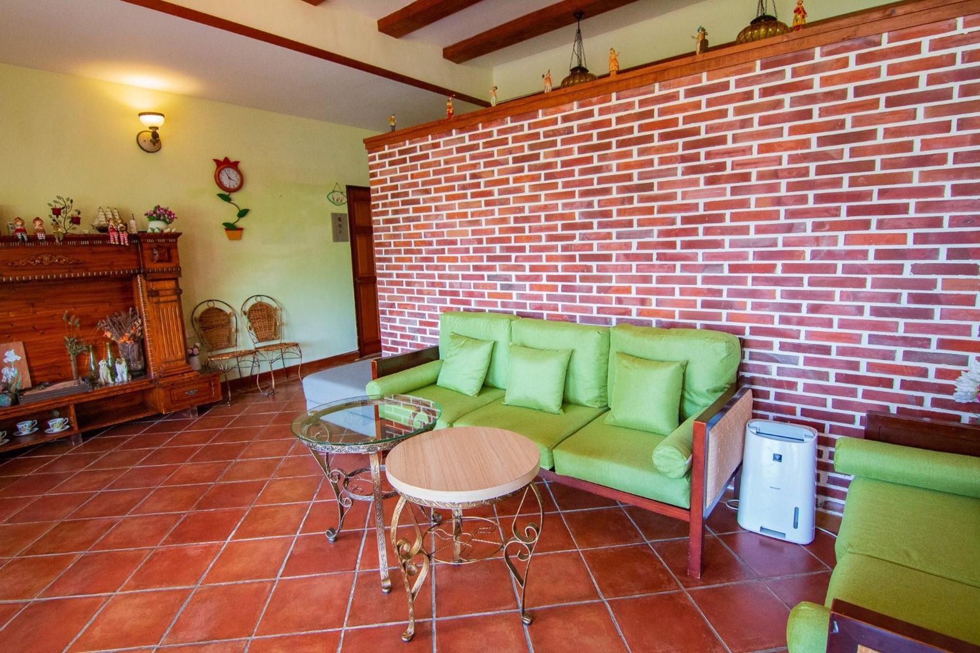 Bed and Breakfast Kenting Avignon Heng-ch'un Exterior foto