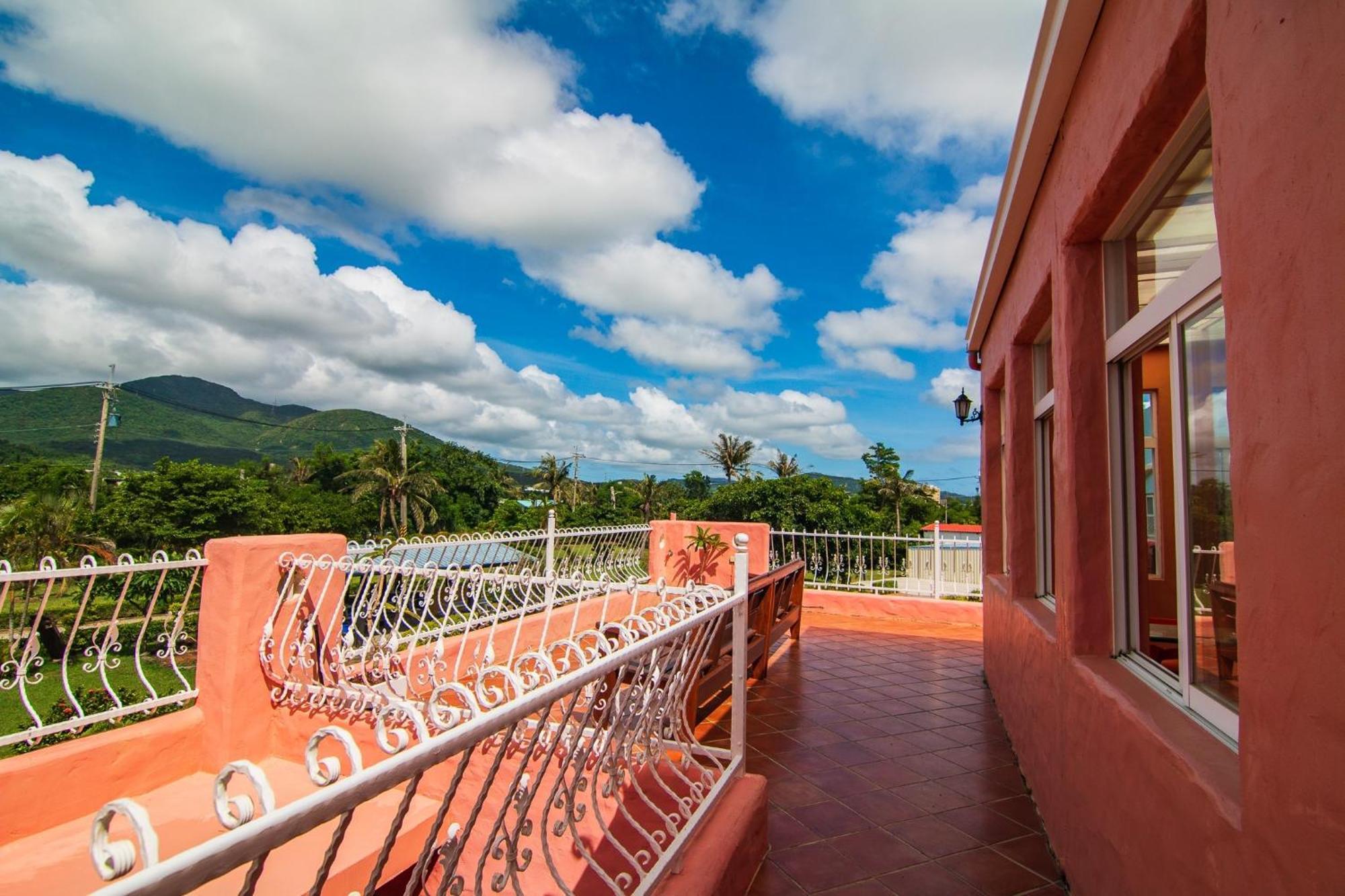 Bed and Breakfast Kenting Avignon Heng-ch'un Exterior foto