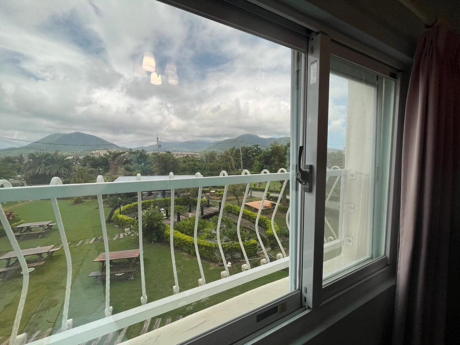 Bed and Breakfast Kenting Avignon Heng-ch'un Exterior foto