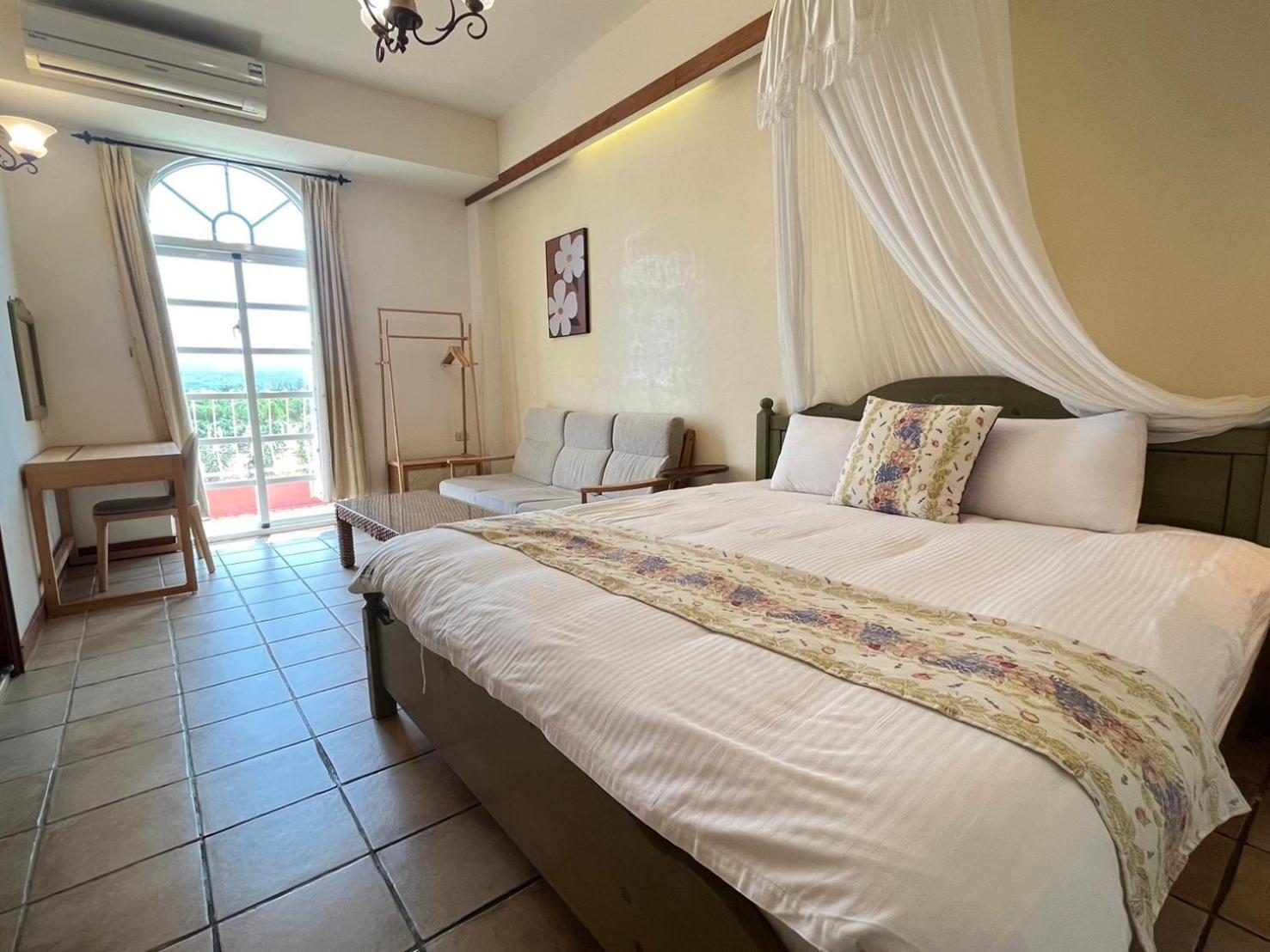 Bed and Breakfast Kenting Avignon Heng-ch'un Exterior foto