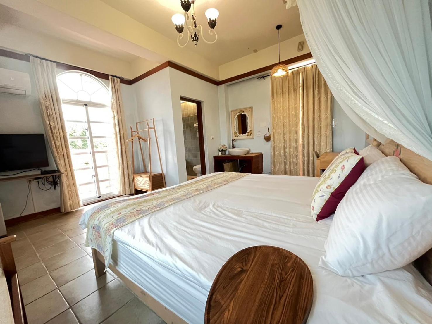 Bed and Breakfast Kenting Avignon Heng-ch'un Exterior foto